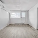 3 bedroom apartment of 430 sq. ft in Gatineau