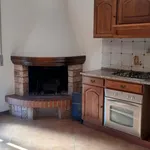 Rent 4 bedroom apartment of 100 m² in Vinci