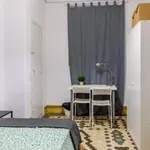 Rent 5 bedroom apartment in Valencia