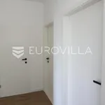 Najam 2 spavaće sobe stan od 90 m² u Grad Kaštela