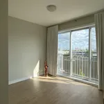 Appartement de 624 m² avec 3 chambre(s) en location à Montreal