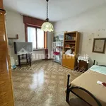 Rent 5 bedroom apartment of 181 m² in Foggia