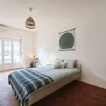 Rent a room in lisbon