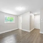 3 bedroom apartment of 107 sq. ft in Toronto (West Hill)