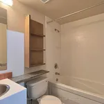 Appartement de 548 m² avec 2 chambre(s) en location à Old Toronto