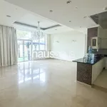 Rent 1 bedroom apartment of 174 m² in Palm Jumeirah