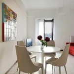 Rent 3 bedroom apartment in Milan