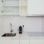 Rent 3 bedroom apartment of 137 m² in lisbon