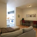 Rent a room of 100 m² in brussels