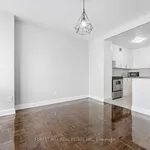 4 bedroom apartment of 699 sq. ft in Toronto