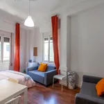 Rent 5 bedroom apartment in Valencia