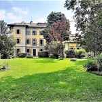 Rent 4 bedroom apartment of 212 m² in Monza