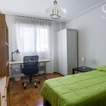 Rent 3 bedroom apartment of 105 m² in Oviedo