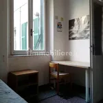 Rent 3 bedroom apartment of 85 m² in Genoa