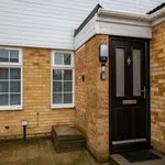 Rent 5 bedroom flat in South East England