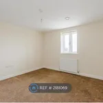 Rent 2 bedroom flat in Castle Point