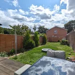 Rent 3 bedroom house in Woking