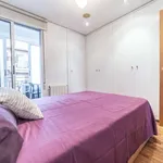 Rent a room of 200 m² in valencia