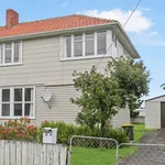 Rent 3 bedroom house in Papakura