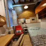 Rent 5 bedroom apartment in Barcelona