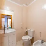 Rent 1 bedroom apartment of 40 m² in Porto