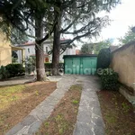 Affitto 5 camera casa di 314 m² in Gallarate