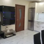 Rent 3 bedroom apartment of 60 m² in Център