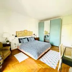 Rent a room of 200 m² in milan