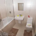 Rent 2 bedroom flat in Leicester