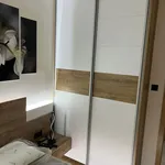 Rent 3 bedroom apartment of 80 m² in Център