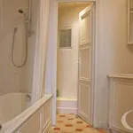 Appartement de 135 m² avec 1 chambre(s) en location à Paris