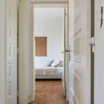 Rent a room in lisbon