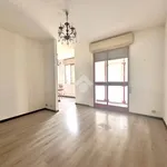 Rent 3 bedroom apartment of 94 m² in Milano