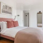 Appartement de 79 m² avec 2 chambre(s) en location à paris