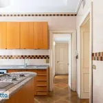 Rent 6 bedroom apartment of 240 m² in Naples