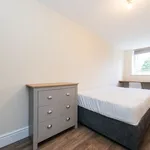 Rent 8 bedroom house in Leeds