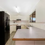 Rent 4 bedroom house in Urangan