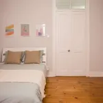 Rent a room in lisbon