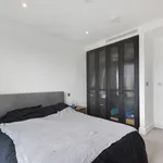 Rent 1 bedroom apartment of 52 m² in London