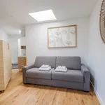 Rent 1 bedroom apartment of 16 m² in Paris