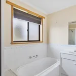 Rent 2 bedroom apartment in Hobart