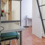 Rent a room of 70 m² in madrid