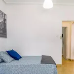 Rent 5 bedroom apartment in Valencia