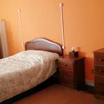 Rent 3 bedroom apartment in Lisbon