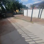 Rent 3 bedroom house in Roodepoort