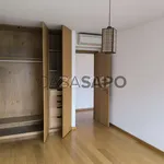 Rent 1 bedroom apartment of 66 m² in Amadora