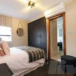 Rent 3 bedroom apartment in London