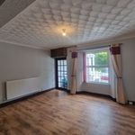 Rent 3 bedroom flat in Wales