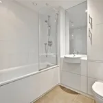 Rent 2 bedroom flat in Woking