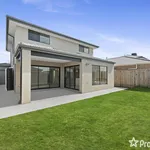 Rent 5 bedroom house in  Fraser Rise VIC 3336                        